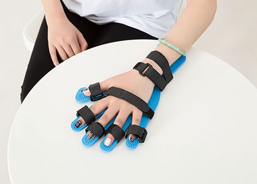 ���z���{��ָ��